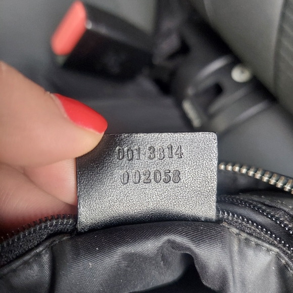 Gucci GG Small Canvas Shoulder Bag ๐ค๐ - Picture 4 of 13